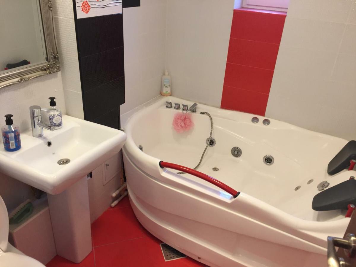 Apartament Tomis Nord 3 Camere كونستانتا المظهر الخارجي الصورة